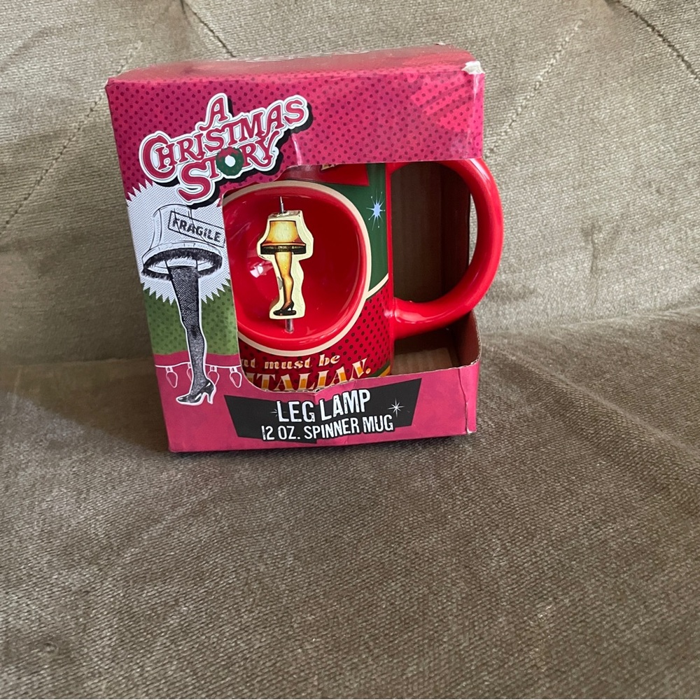 A Christmas Story Spinning Leg Lamp‎ Mug New
